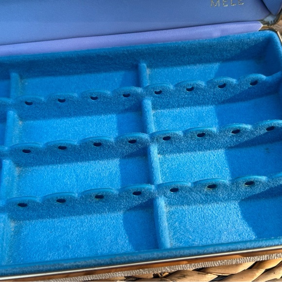 Vintage 1950's MELE Women's pierced Earring Jewelry storage travel case - Picture 2 of 16